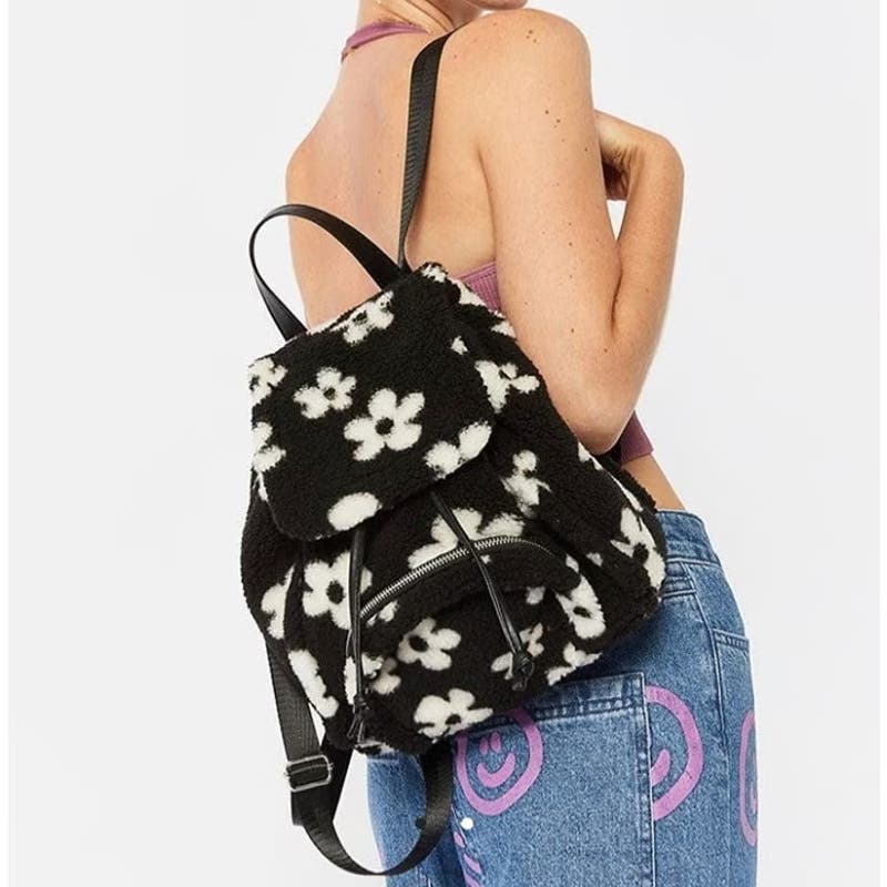 SKINNY DIP LONDON Women's Black & White "Scarlett" Small Flower Borg Backpack