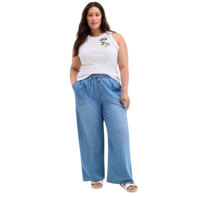On 34th Trendy Plus Size Pull-On Utility Pants in Light Wash Blue