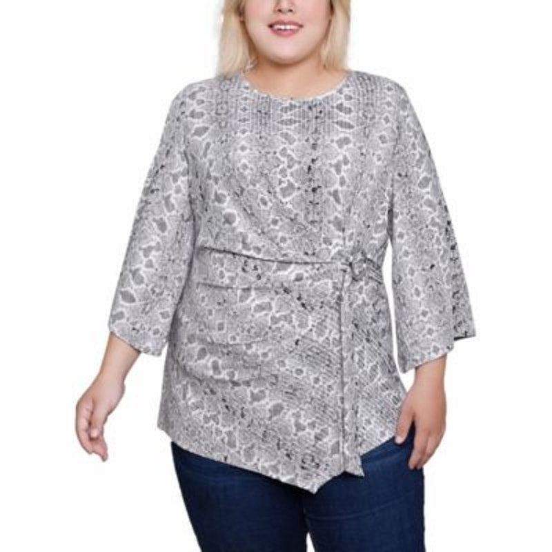 NY Collection Women's Plus Size 3/4 Sleeve Top in Gray Snake Print