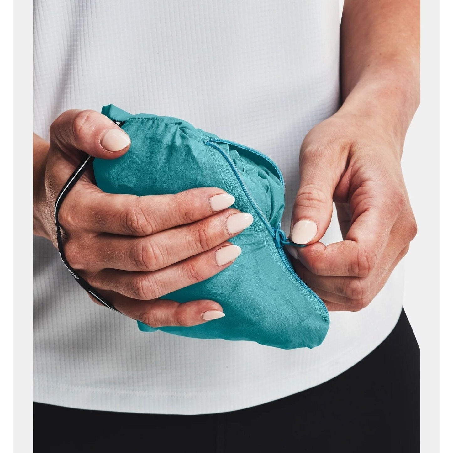 Under Armour Women's Qualifier Storm Packable Jacket Cosmos