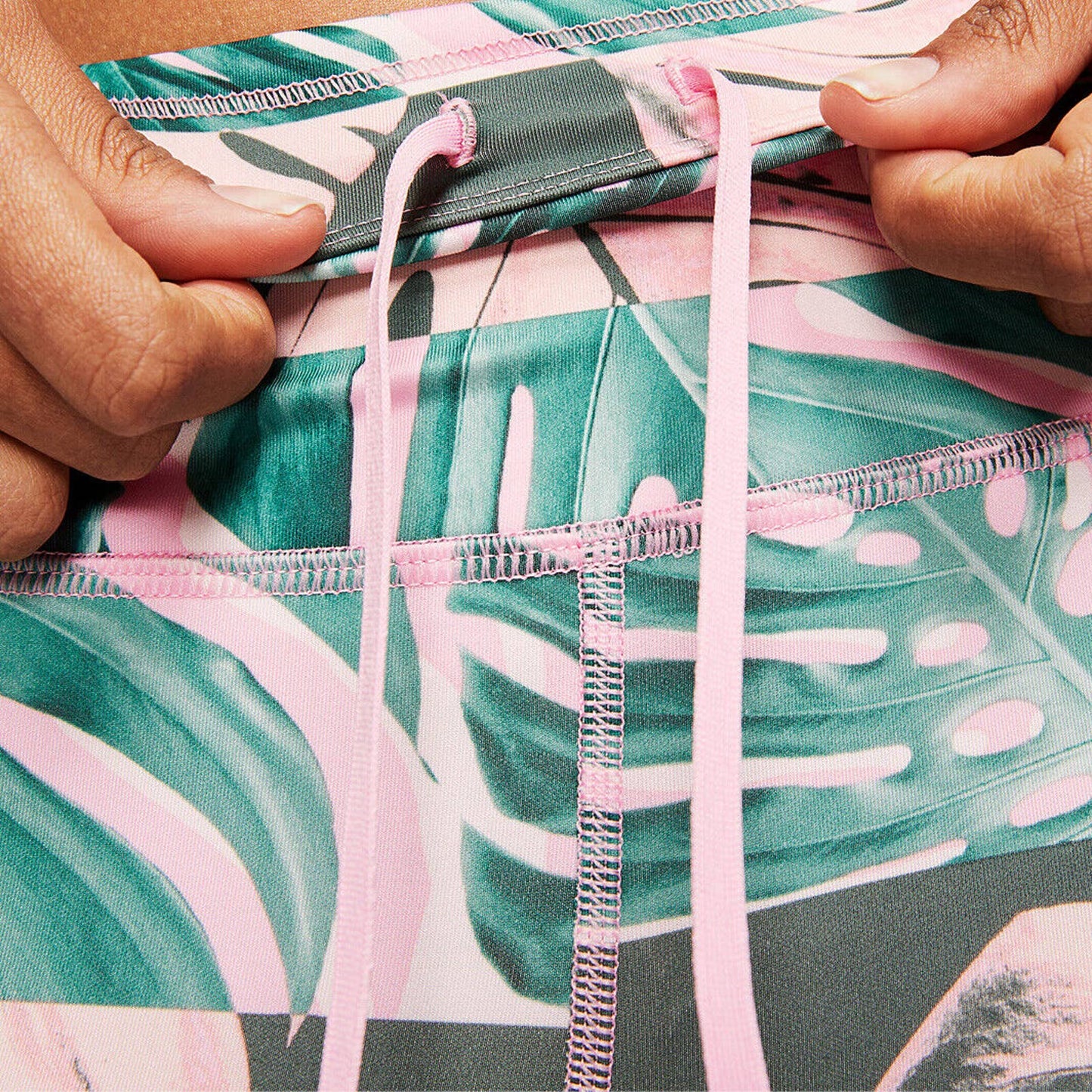 Nike Dri-FIT Women's Printed Cropped Legging Pink Green Tropical Reflective