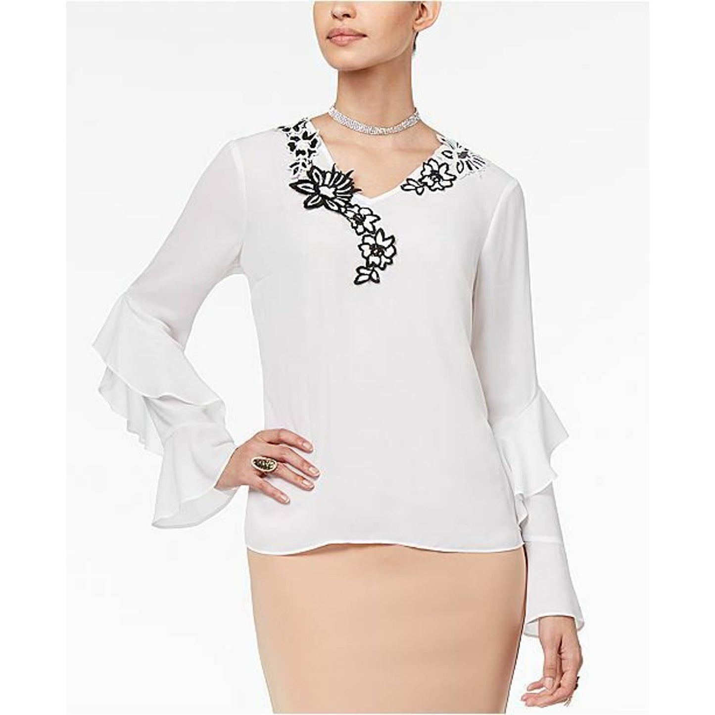 THALIA SODI LADIES RUFFLED APPLIQUE BLOUSE, WHITE, BLACK