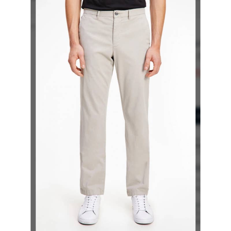 Tommy Hilfiger Men's THFlex Sand Trap Tan Pants