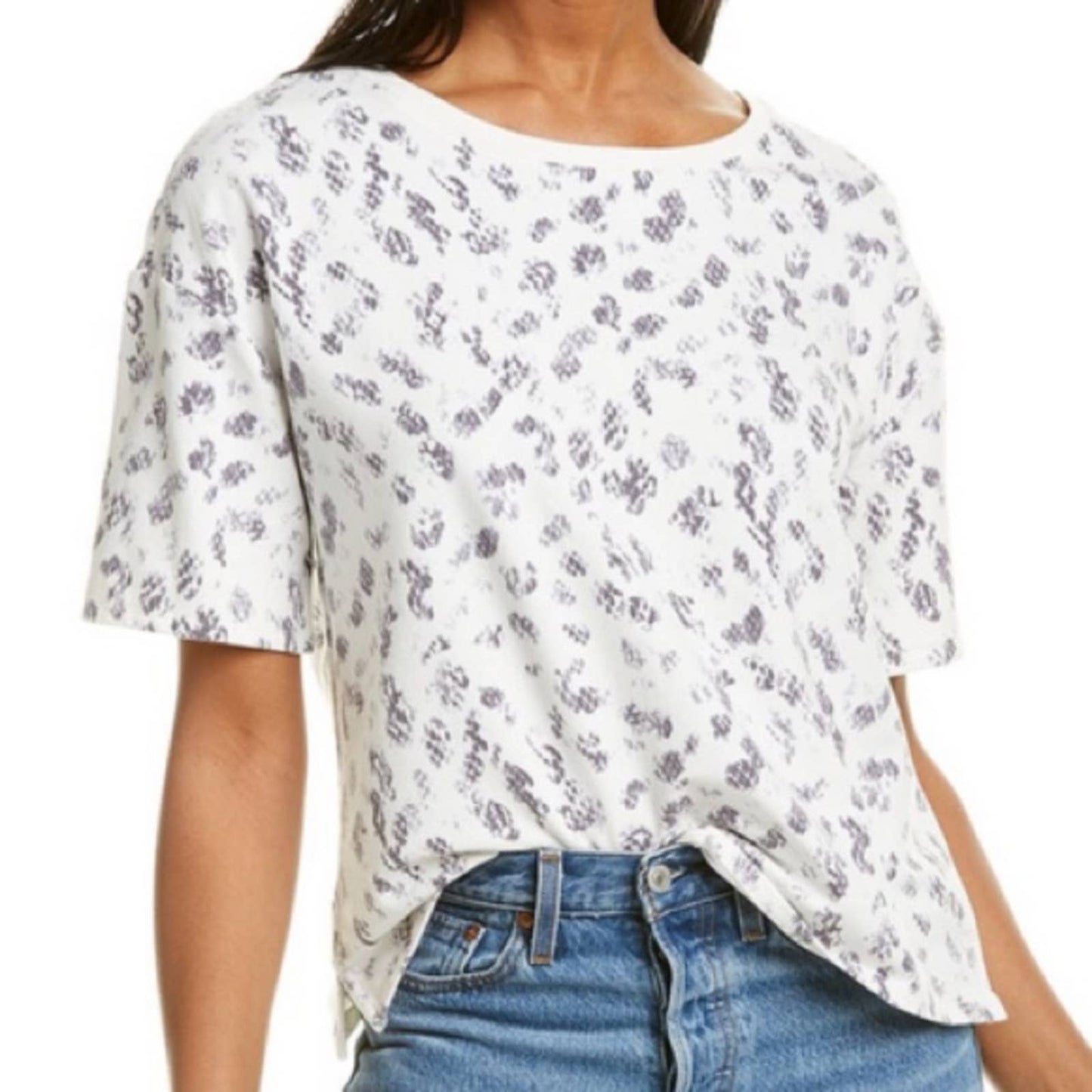 Vince Camuto “Holiday 1” Pearl Ivory White & Purple Snakeskin Tee Shirt