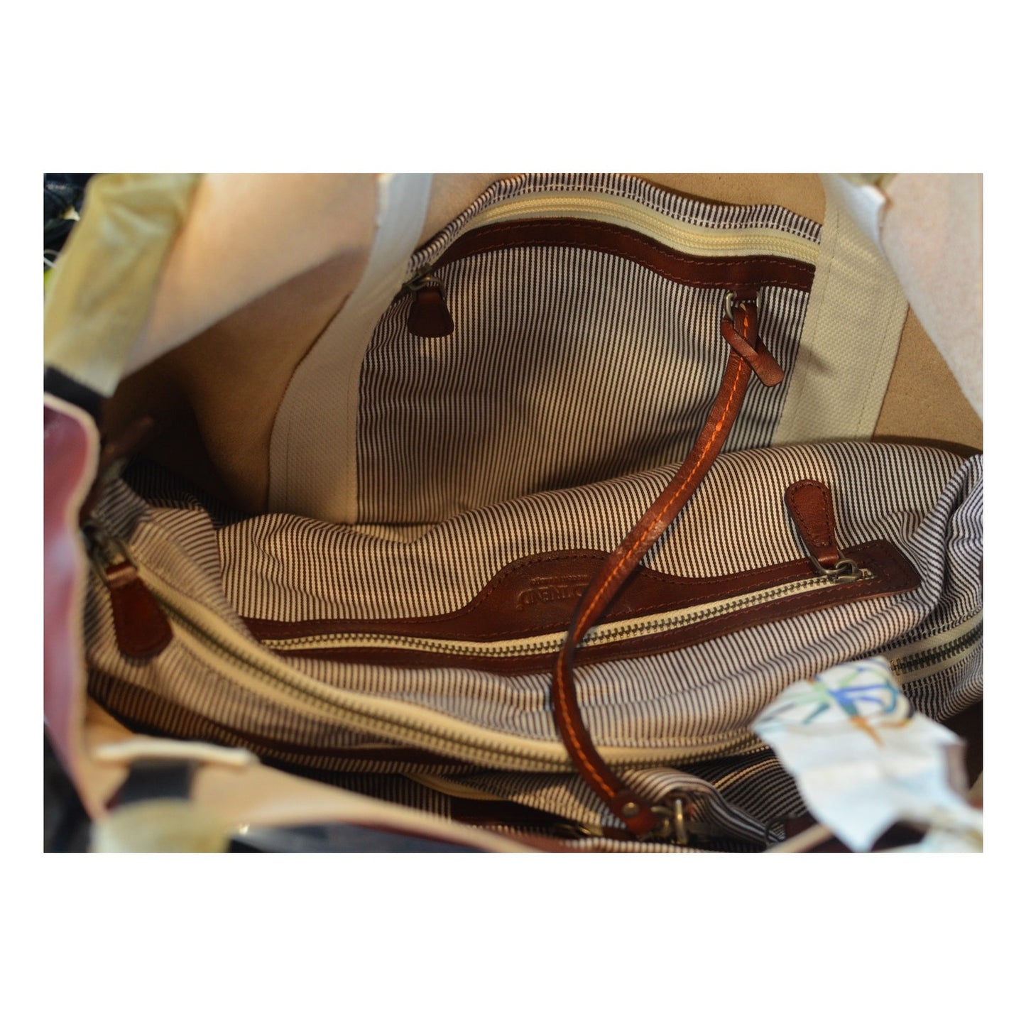 OLD TREND Women's Genuine Leather "Forest Island" Carryall Bag in Rusty Red
