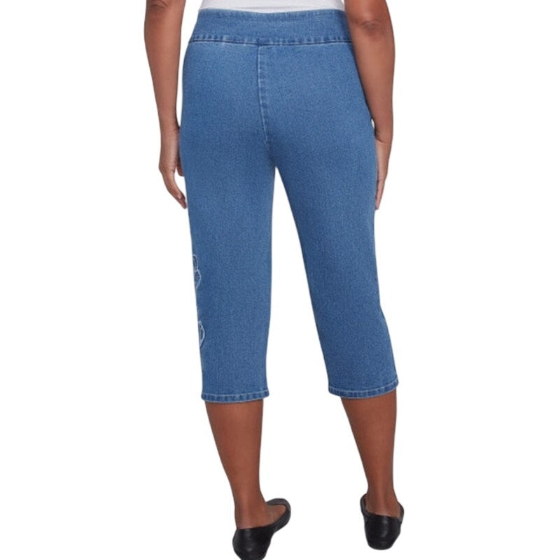 Alfred Dunner Petite Embroidered Free Spirit Cropped Jeans in Medium Denim