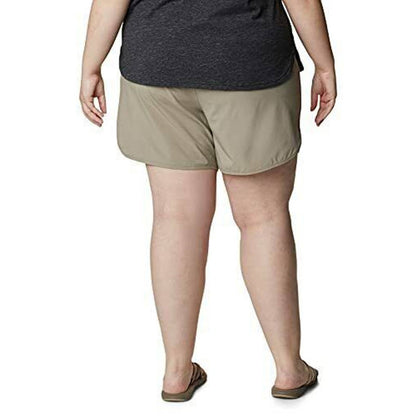 Columbia Women's Plus Size Bogata Bay Stretch Shorts Tusk