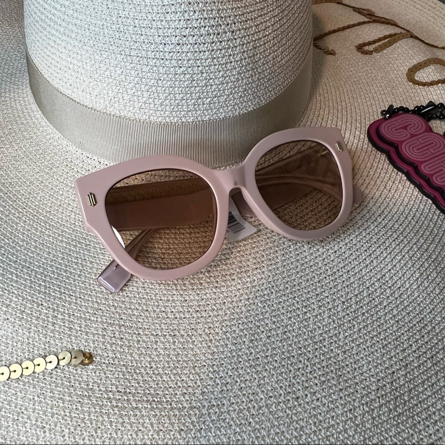 Fendi Baby Pink Cat Eye Sunglasses w/ Gold Details, NWT!!