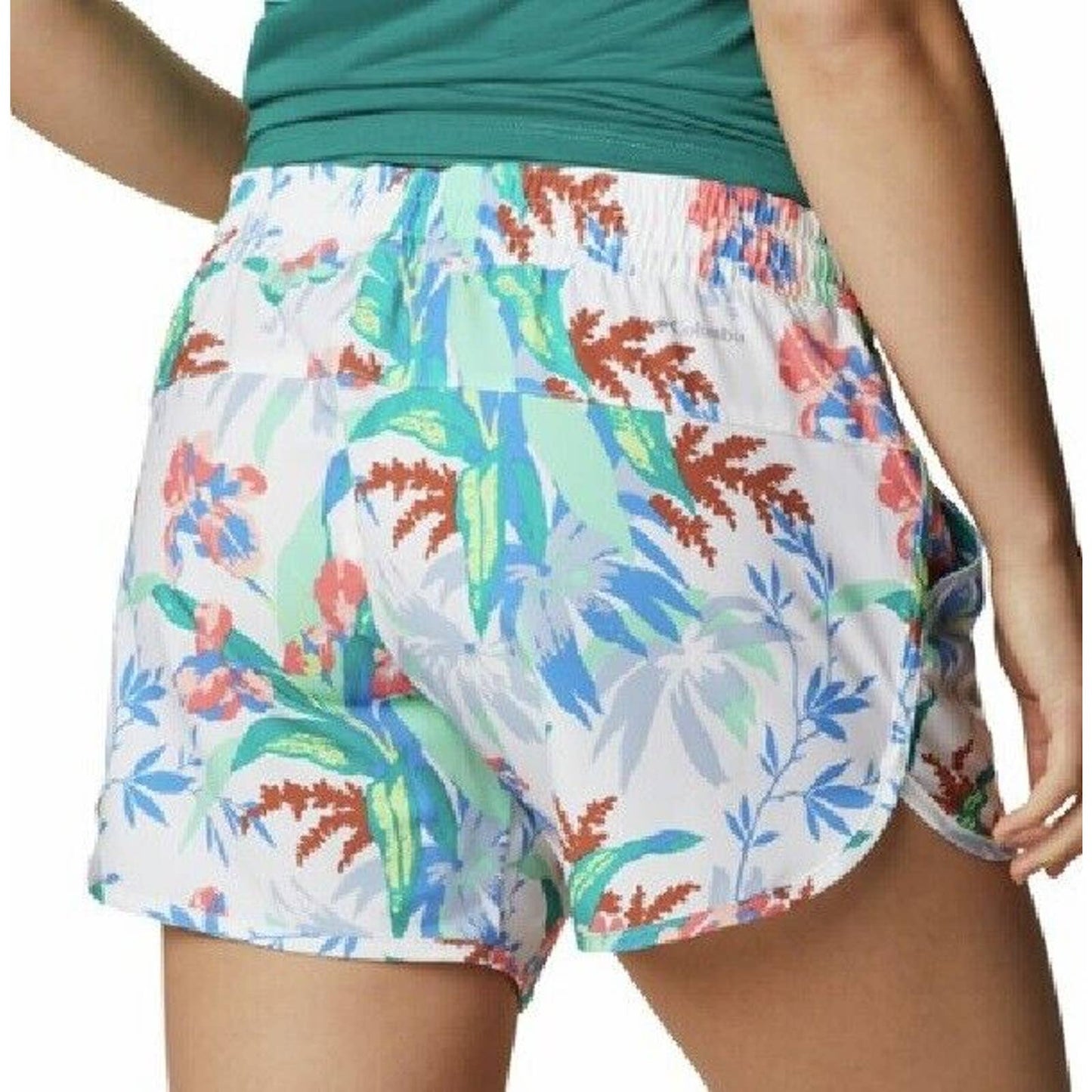 Columbia Women's Plus Size Bogata Bay Stretch Shorts White Magnolia Print NWT