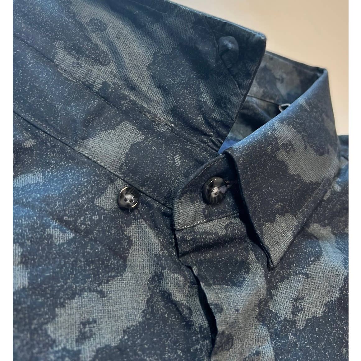 Robert Graham Men's "Kasseri" Camouflage Button-Down Shirt